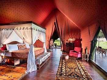 Jack's Camp: King Size Bed