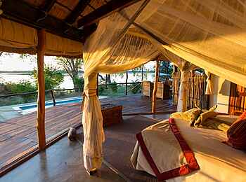 Kasaka River Lodge: Blick aus einem der Zimmer des Hippo Pod Kasaka River Lodge: Blick aus einem der Zimmer des Hippo Pod