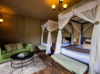 Ngorongoro Lions Paw Camp: Executive Family Room Twin Betten