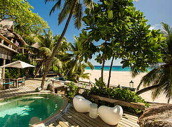 North Island: Der Pool der Villa North