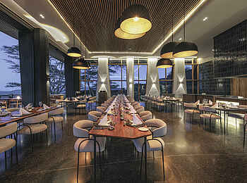 Serengeti Explorer: Das Acacia Restaurant Serengeti Explorer: Das Acacia Restaurant