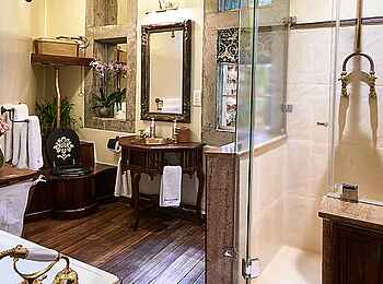 Giraffe Manor: Arlene Superior Room Badezimmer Giraffe Manor: Arlene Superior Room Badezimmer