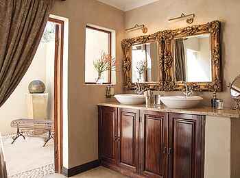 King's Camp: Badezimmer der Suite King's Camp: Badezimmer der Suite