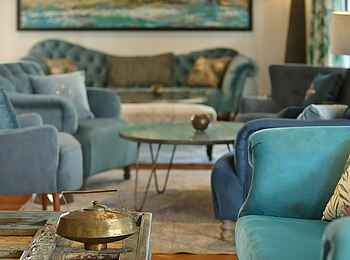 Latitude 0: Sessel in der Lounge Latitude 0: Sessel in der Lounge