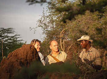 Charlie Serengeti Safari Camp: Infos auf Wandersafari