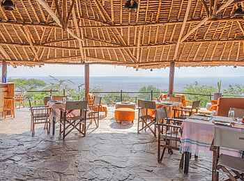 Soroi Leopards Lair Cottages: Speise- und Loungebereich