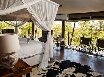 Camp Kuzuma: Blick aus einer Zeltsuite Camp Kuzuma: Blick aus einer Zeltsuite