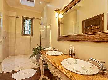 Giraffe Manor: Finch Hatton Suite Badezimmer Giraffe Manor: Finch Hatton Suite Badezimmer