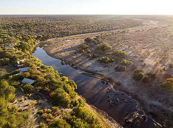 Meno a Kwena Camp: Lage am Fluss Meno a Kwena Camp: Lage am Fluss