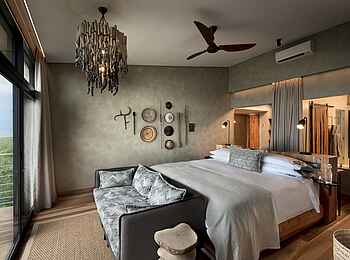 Bumi Hills Safari Lodge: Lake View Suite - Doppelbett Bumi Hills Safari Lodge: Lake View Suite - Doppelbett
