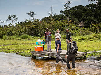Lango Camp: Ein kleiner Welcome Drink Lango Camp: Ein kleiner Welcome Drink
