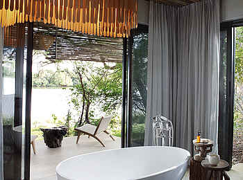 Matetsi Victoria Falls: Badewanne mit Ausblick auf den Sambesi Matetsi Victoria Falls: Badewanne mit Ausblick auf den Sambesi