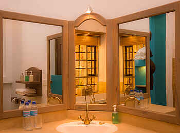 Machweo Wellness Retreat: Waschtisch der Honeymoon-Suite