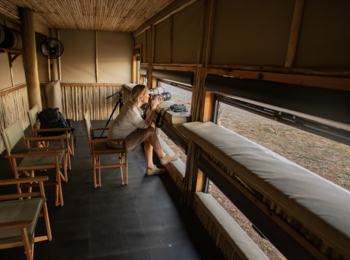 Puku Ridge Camp: Hide von Innen Puku Ridge Camp: Hide von Innen