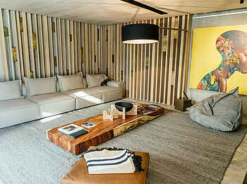 Cheetah Plains Mvula House: Entertainment Lounge Cheetah Plains Mvula House: Entertainment Lounge