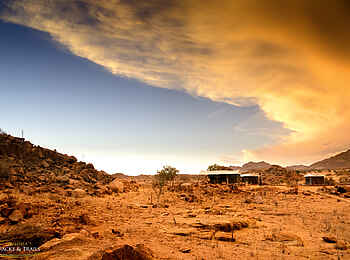 Ozondjou Trails: Abenddämmerung am Camp