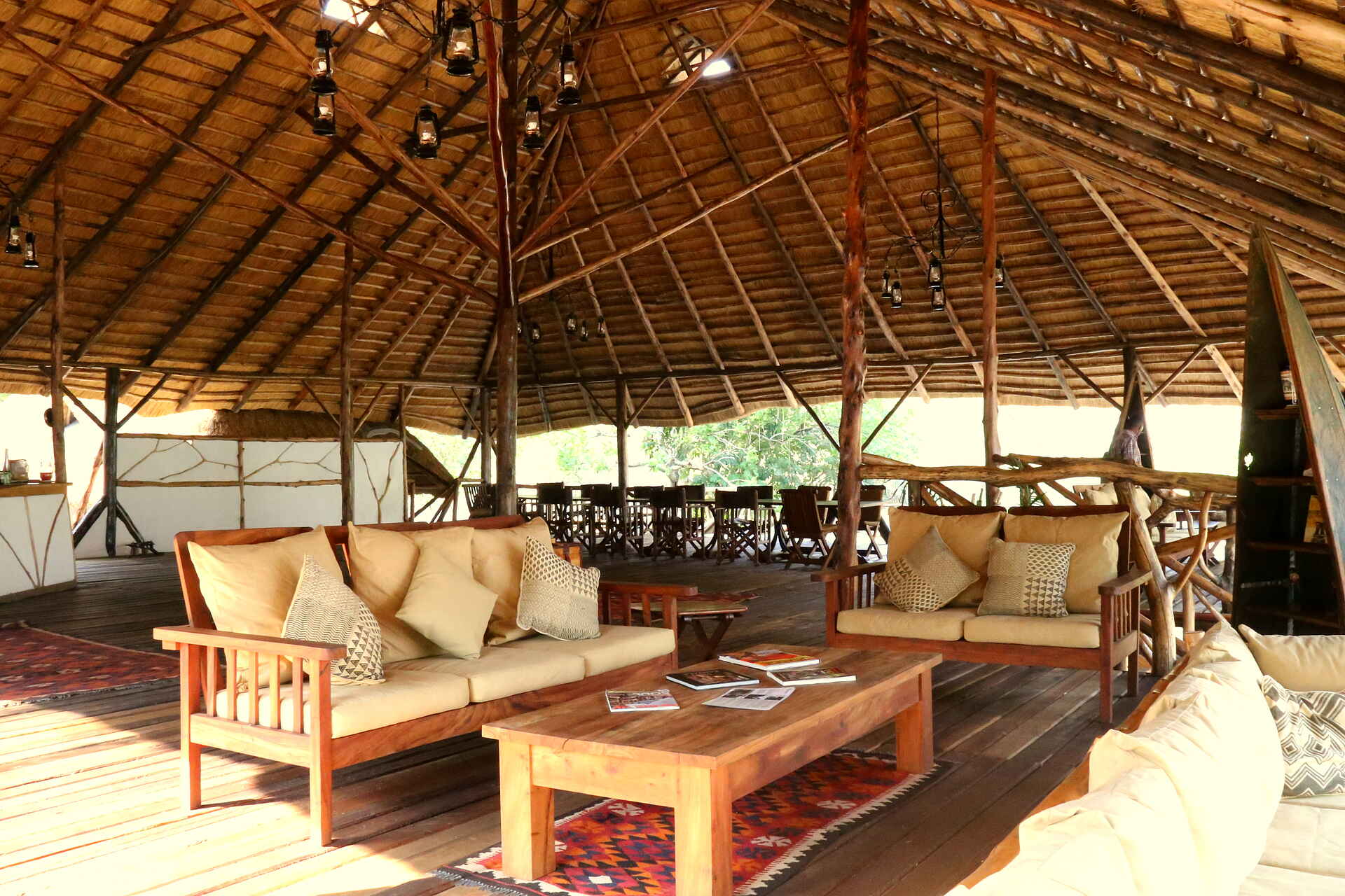 Baker's Lodge, Murchison Falls National Park, Victoria Nile, Deck, Lounge, Restaurant, afrikarma, afrikarma Safaris, afrikarma Safaris - Wildnis. Hautnah., afrikarma.de