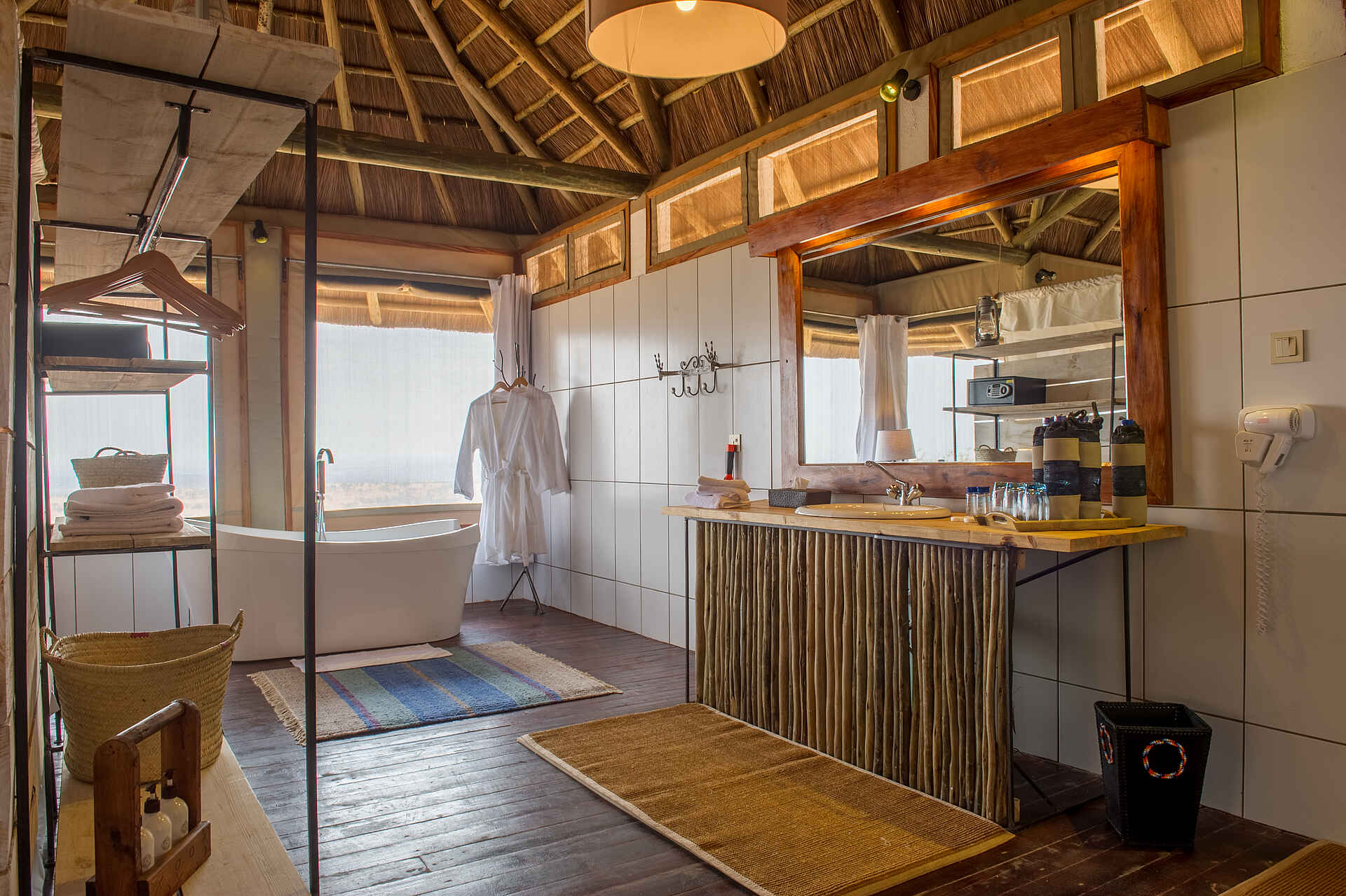 Kubu Kubu Tented Camp: Innenansicht des Badezimmers