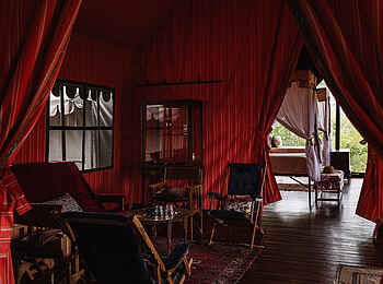 Mbamba: Das Familienzelt mit Wohnbereich Mbamba: Das Familienzelt mit Wohnbereich