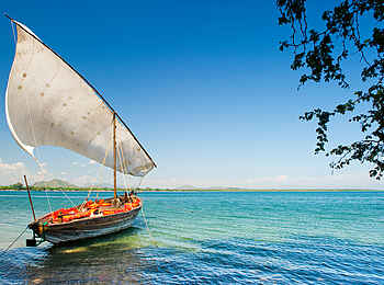 Pumulani Lodge: Segelnde Dhow