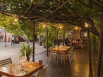 Sedia Riverside Hotel: Speisebereich