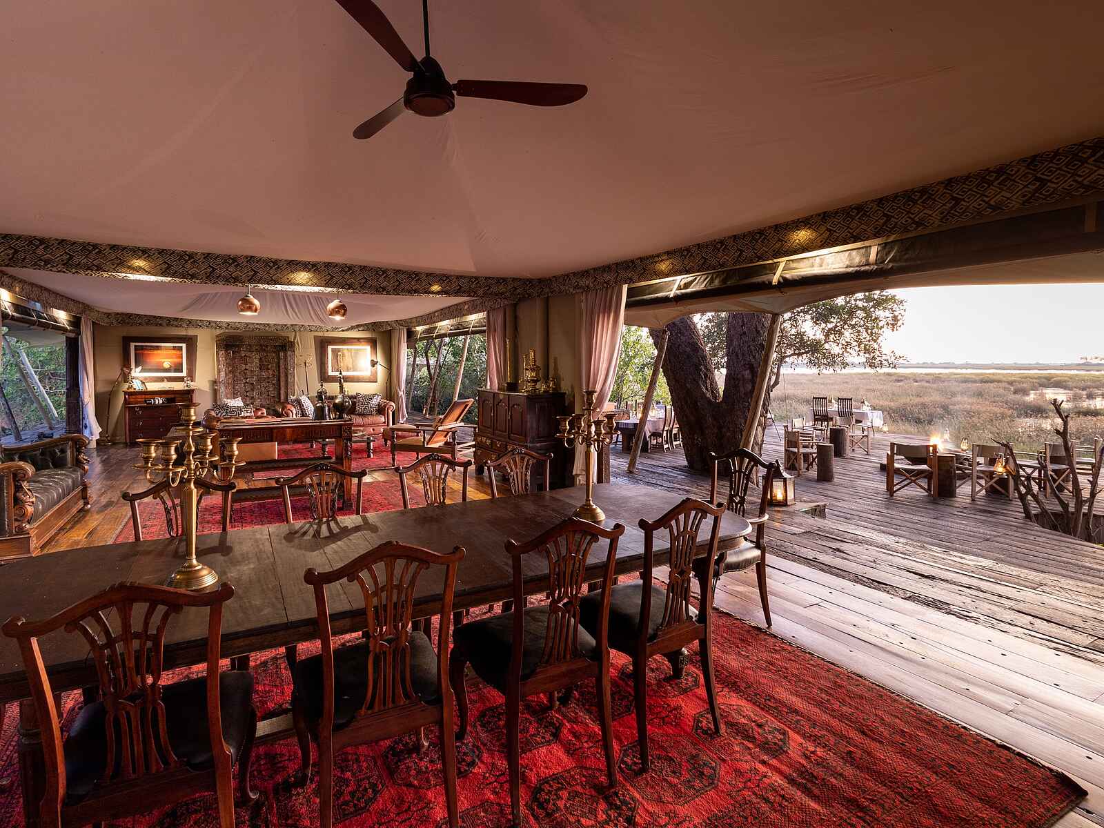 Zarafa Camp: Offen gestaltete Lounge Zarafa Camp: Offen gestaltete Lounge