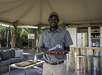 Kuthengo Camp: Service Kuthengo Camp: Service