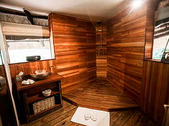 Selinda Camp: Dusche