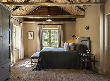 Boschendal Wine Estate: Werf Garden Suite Bett