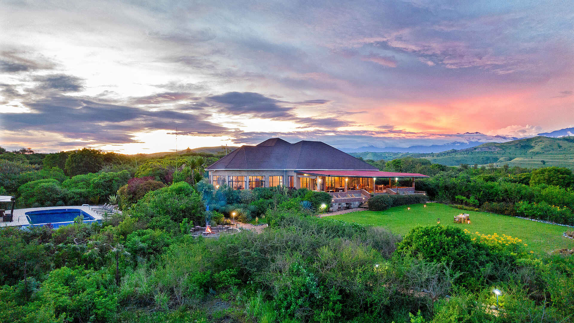 Elephant Plains Lodge: Blick auf den Zentralbereich