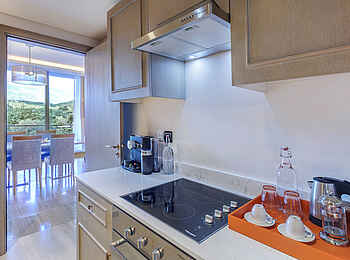 Gran Melia Arusha: Küche der Presidential Suite