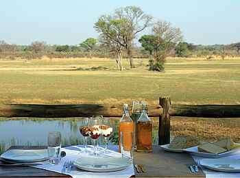 Nambwa Lodge: Essen mit Ausblick Nambwa Lodge: Essen mit Ausblick