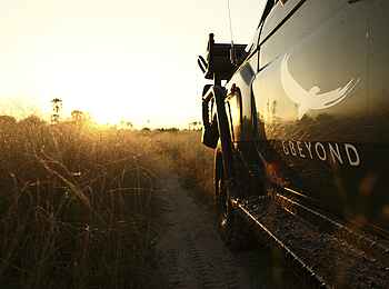 Nxabega Okavango Tented Camp: Safarifahrzeug