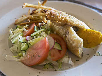 Desert Hills Glamping: Liebevoll hergerichtete Speisen Desert Hills Glamping: Liebevoll hergerichtete Speisen