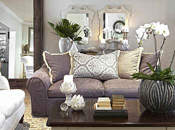 Leisure Isle Lodge: Sofas