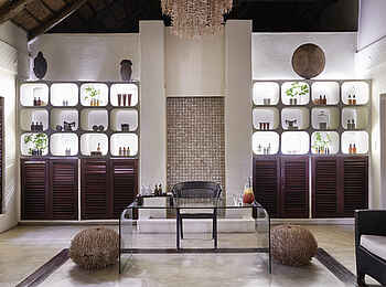 Sanctuary Chobe Chilwero: Spa-Rezeption Sanctuary Chobe Chilwero: Spa-Rezeption