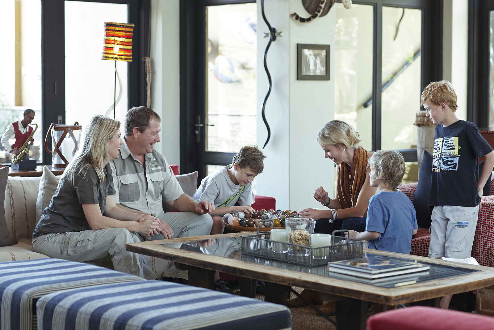 Thanda Villa iZulu: Geselliges Beisammen in der Lounge Thanda Villa iZulu: Geselliges Beisammen in der Lounge