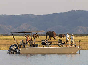 Fothergill Island Luxury Camp: Boot Safari