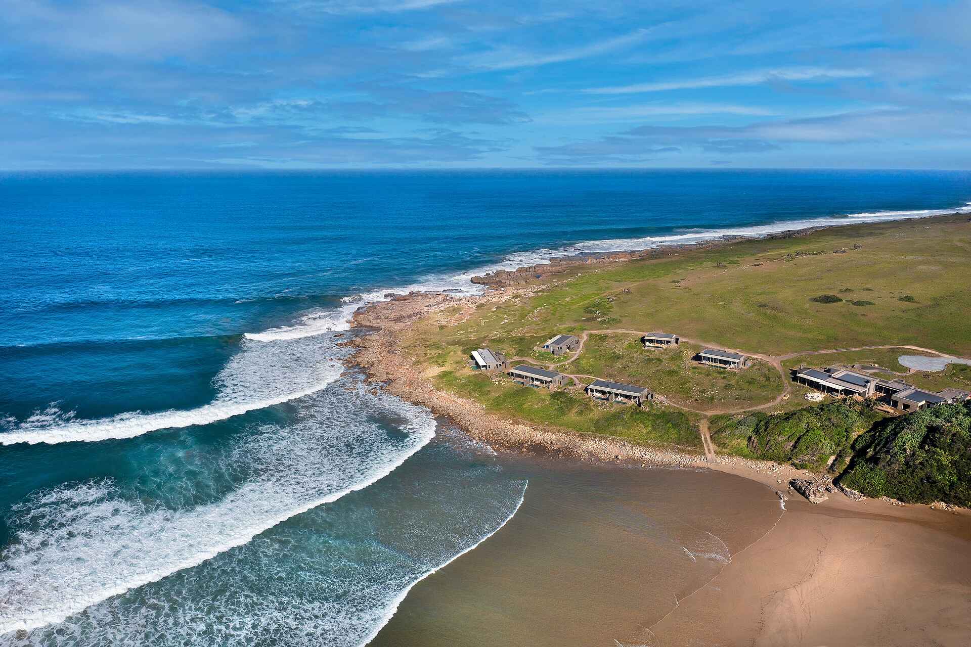 GweGwe Beach Lodge: Die Lodge liegt direkt an der Küste GweGwe Beach Lodge: Die Lodge liegt direkt an der Küste