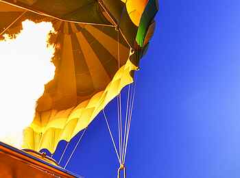 Murchison Falls Ballonfahrt: Voller Gasausstoss