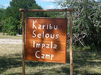 Selous Impala Camp: Willkommensschild