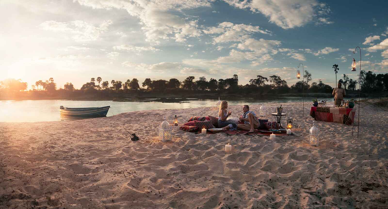 Sindabezi Island Camp: Picknick auf einer Sandbank Sindabezi Island Camp: Picknick auf einer Sandbank
