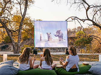 Thornybush Game Lodge: Kino für Kinder Thornybush Game Lodge: Kino für Kinder