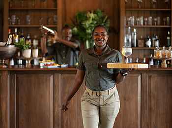 Paradise Plains Camp: Bar