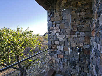 Safarihoek Lodge: Außendusche Safarihoek Lodge: Außendusche