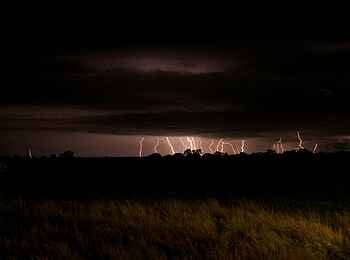 KaingU Safari Lodge: Gewitter