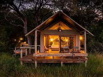 Little Sable Camp: Gästezelt am Abend Little Sable Camp: Gästezelt am Abend