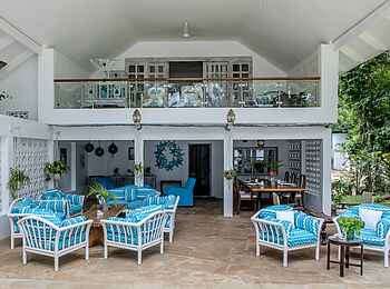 Nomad Beach Resort: Die Terrasse der Privaten Villa Nomad Beach Resort: Die Terrasse der Privaten Villa