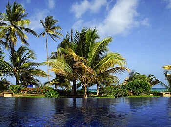 The Palms Zanzibar: Der Infinity Pool The Palms Zanzibar: Der Infinity Pool