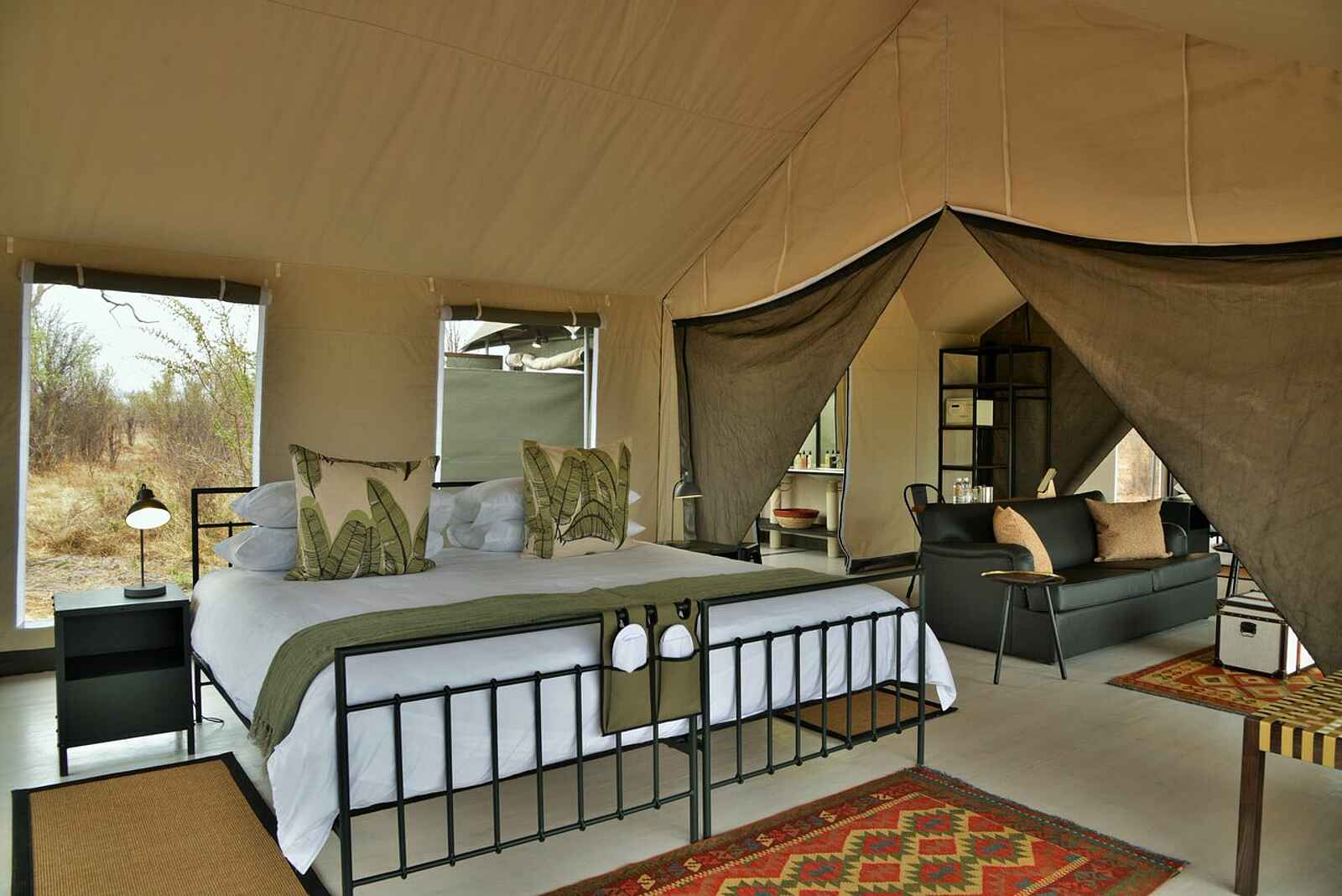 Nogatsaa Pans Lodge: Doppelbett Nogatsaa Pans Lodge: Doppelbett